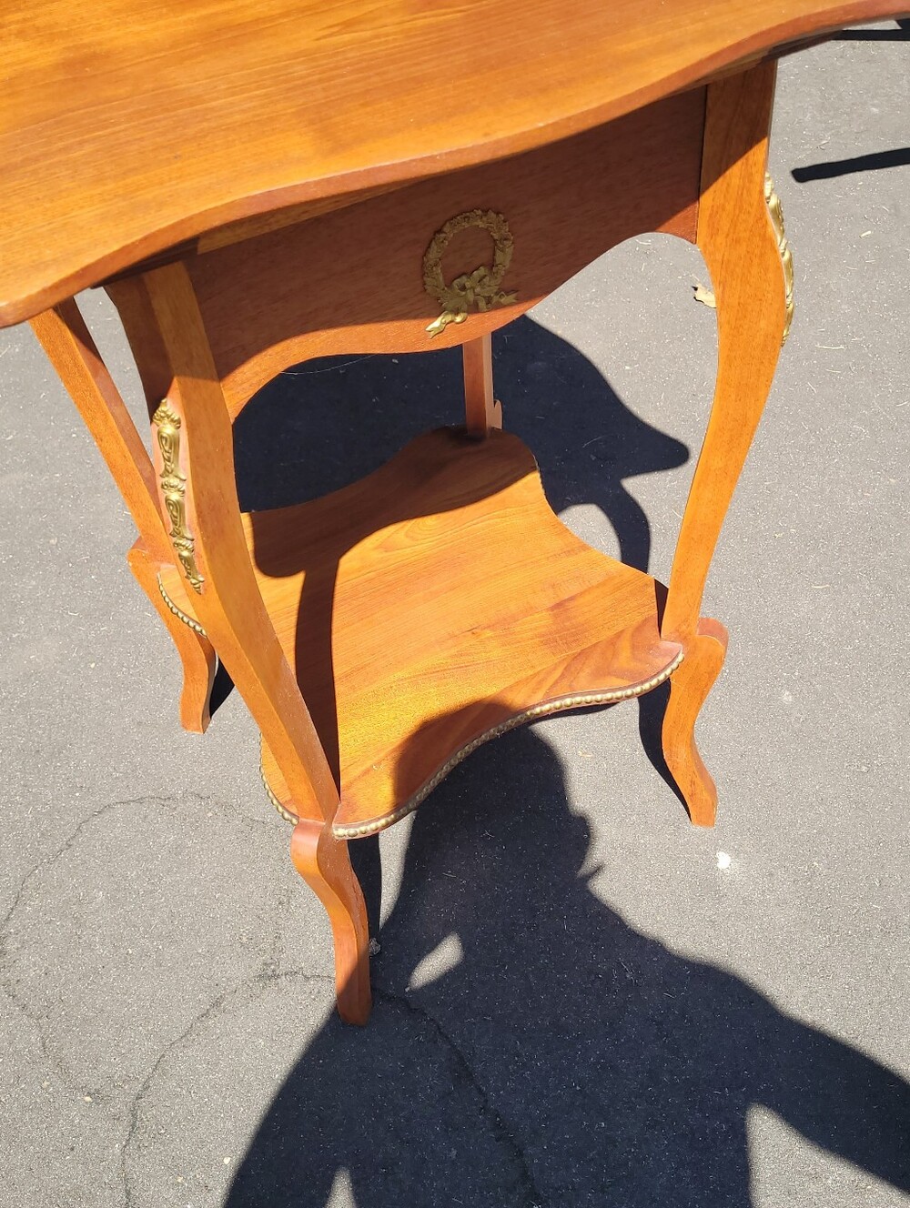 Vintage Parlor Table - Picture 2 of 11